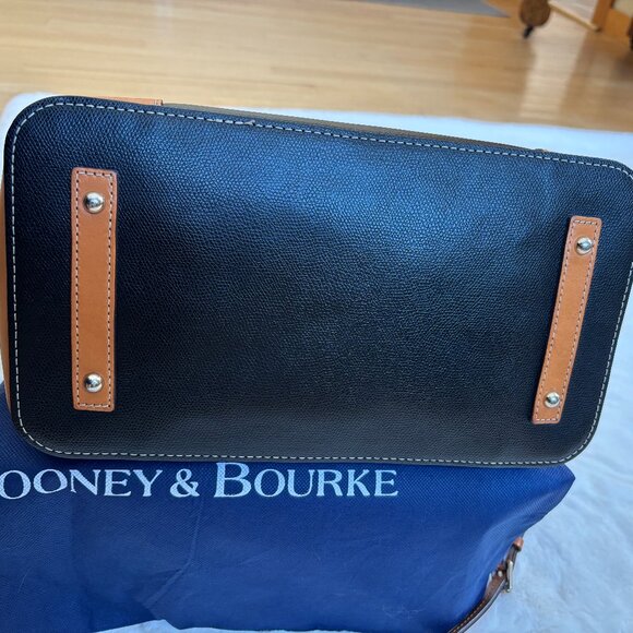 Dooney & Bourke Claremont Leather Black/Brown Domed Satchel/Crossbody/Sh… - Picture 6 of 16